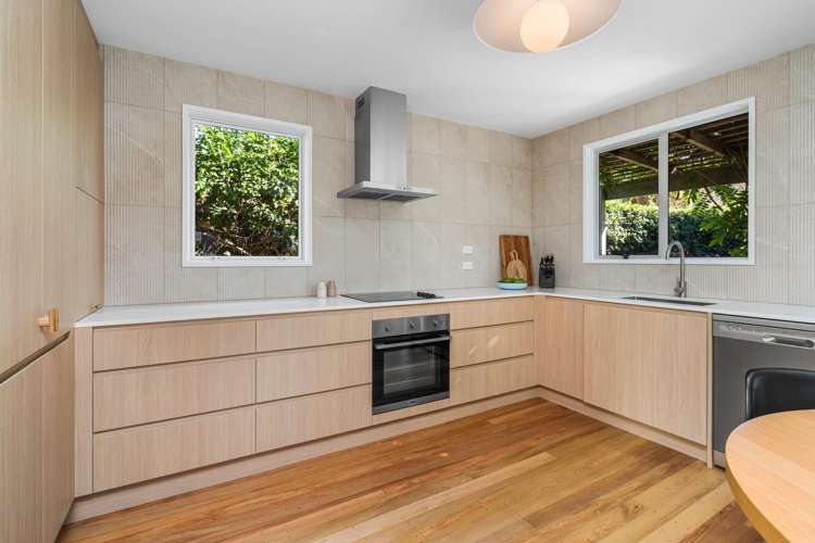 56 Bay View Road, Moncks Bay_4