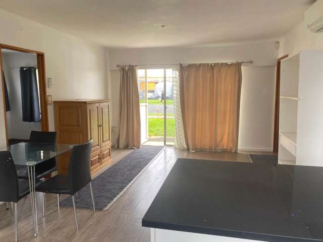 2/6 Ron Keat Drive Papakura_3