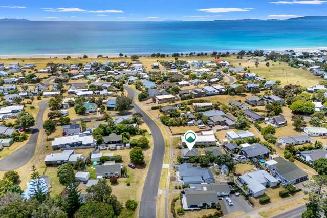 Five-Bedroom Retreat Near the Beach!