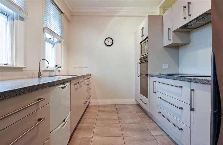 5c/5 Parliament Street Auckland Central_4