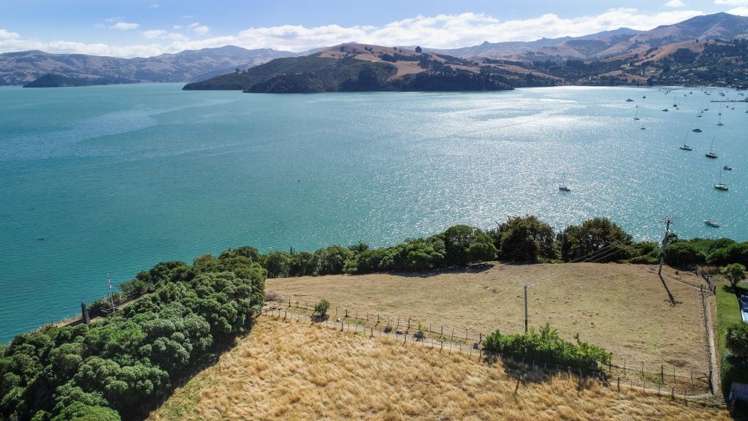 261 Beach Road Akaroa_9
