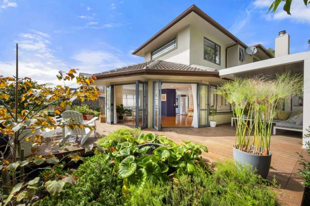 Secure, Spacious and Sought-After in DGZ