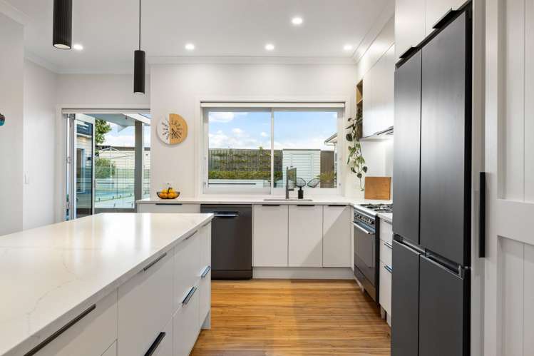 42 Queen Street Papakura_25
