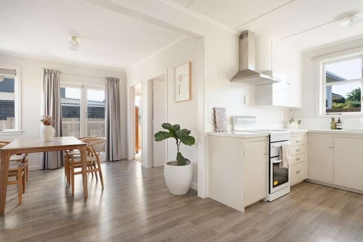 28 Rushton Avenue Otumoetai_11