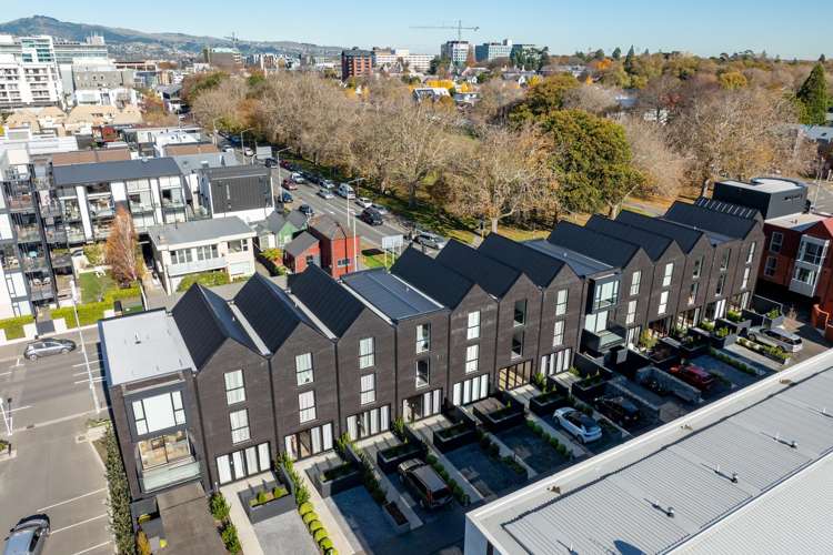 9/33 Kilmore Street_0
