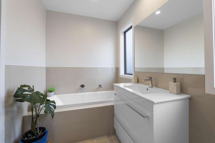 3 Fern Lane Whalers Gate_17