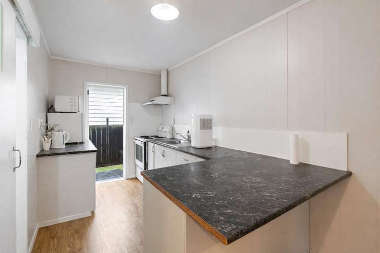 1-3, 35 Malfroy Road Victoria_14