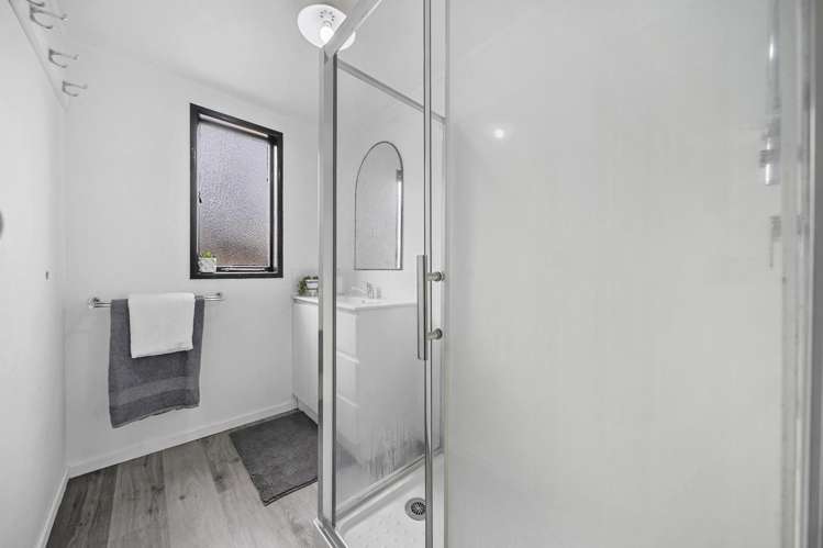 2/17 Cleek Road Mangere East_11