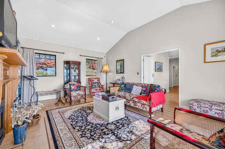7 Montebello Avenue Stoke_8