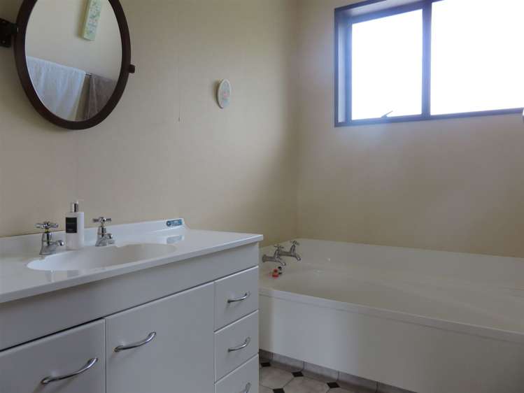 77 Pye Road Geraldine_16