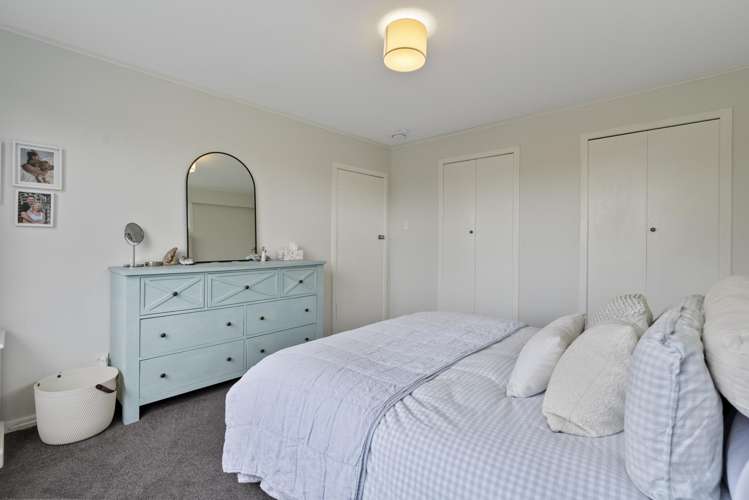 10 Whitby Place Westown_11