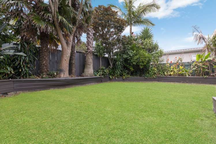 2/136 Buckland Road_1