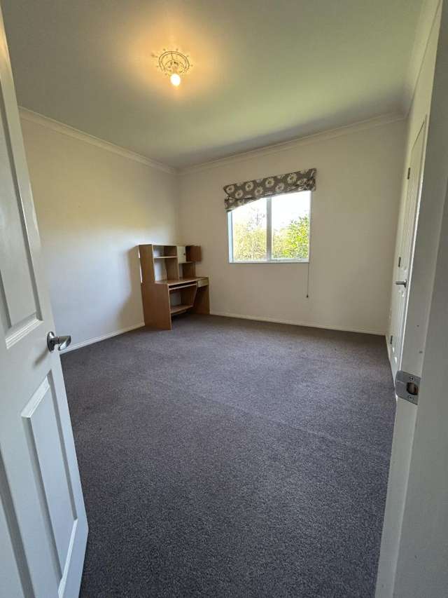 52 Willow Park Drive 10754_4