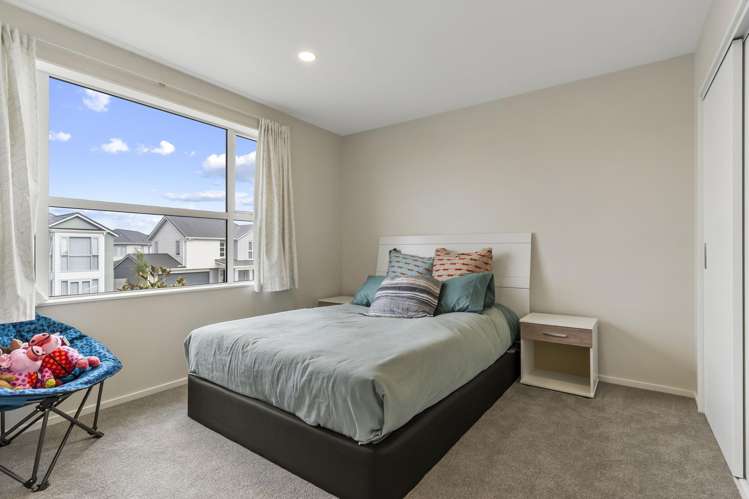 9 Flight Place Takanini_9