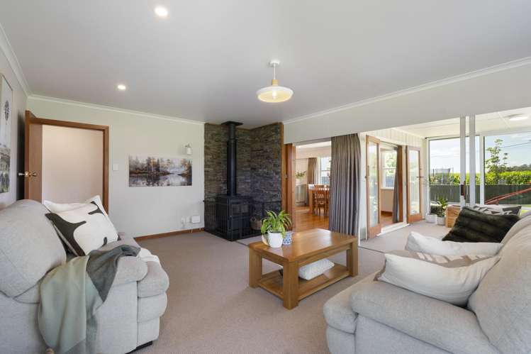 6 High Street Bulls_13