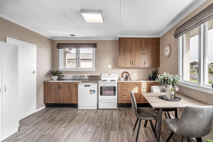 6 Nevis Crescent Grasmere_2