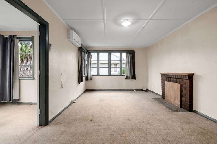 41 Old Farm Road Hamilton East_13