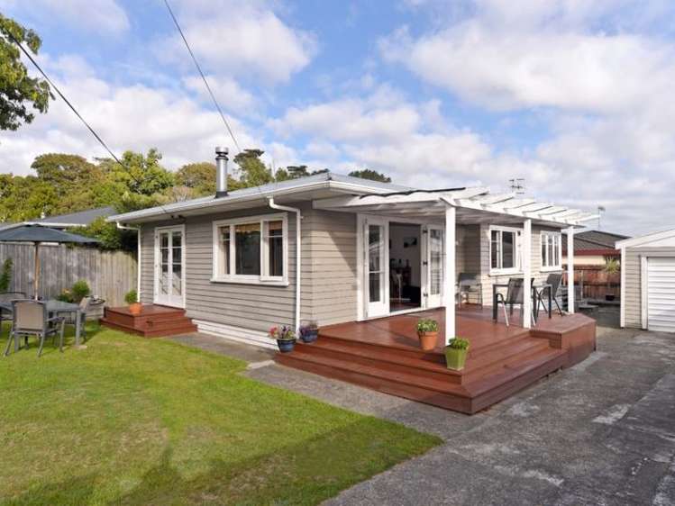 1/6 Hilliard Street Stoke_0