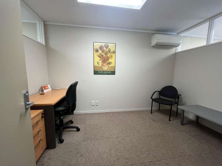 1A/130 Rostrevor Street Hamilton Central_3