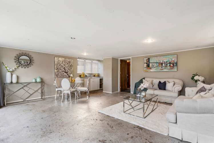 9 Glucina Place Glen Eden_14