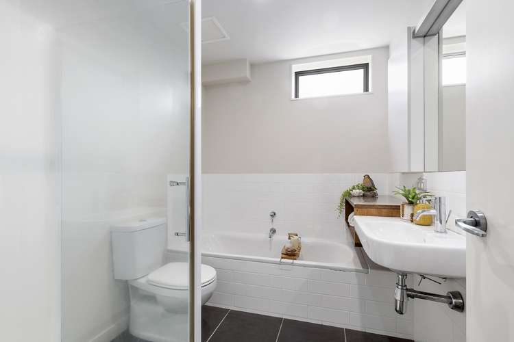 16/120 Rintoul Street Newtown_8