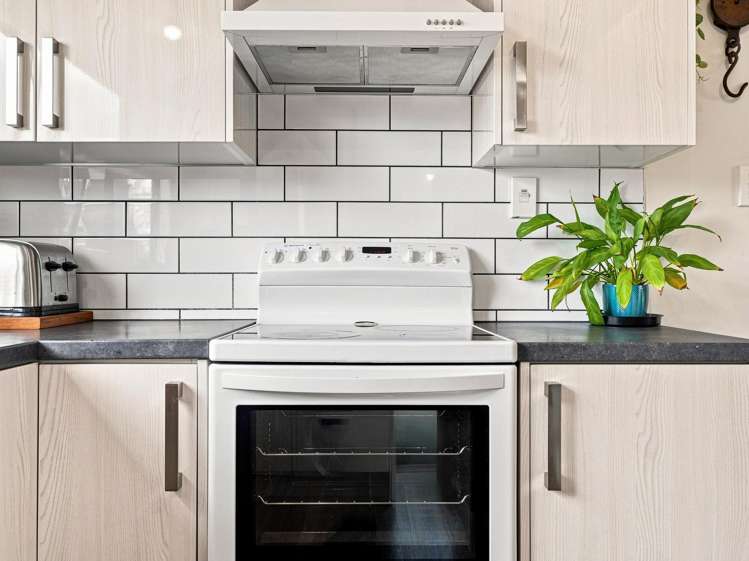 20 Hemans Street Leamington_13