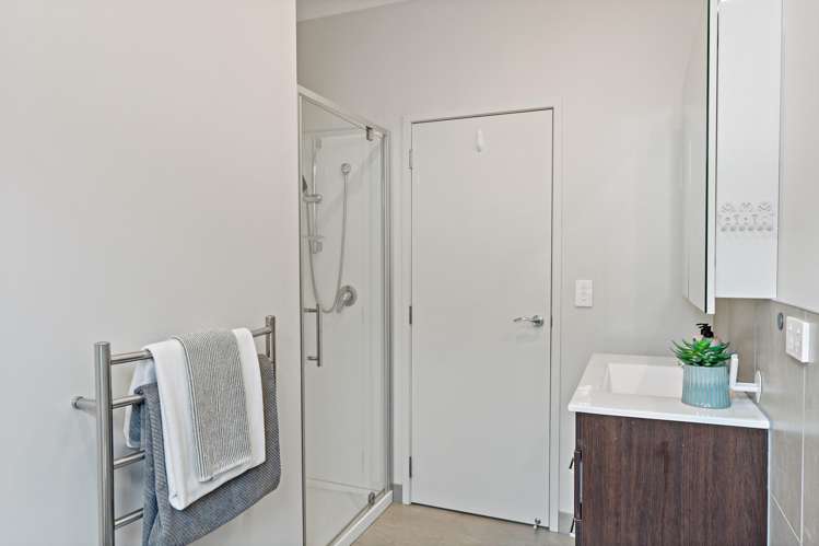 7 Waiarohia Place Hobsonville_12