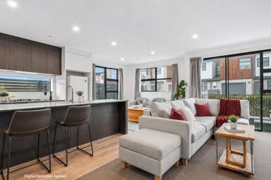 17/102 Swayne Road_2