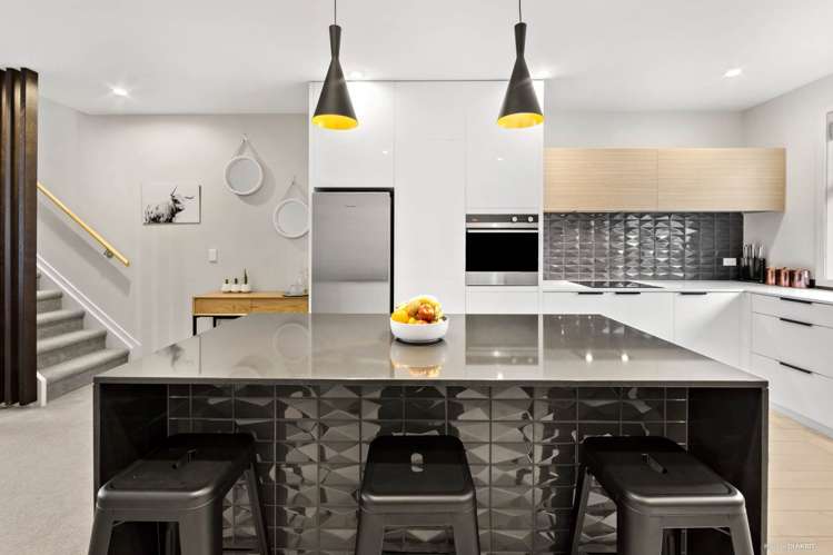 32/4 Stables Lane Silverdale_3