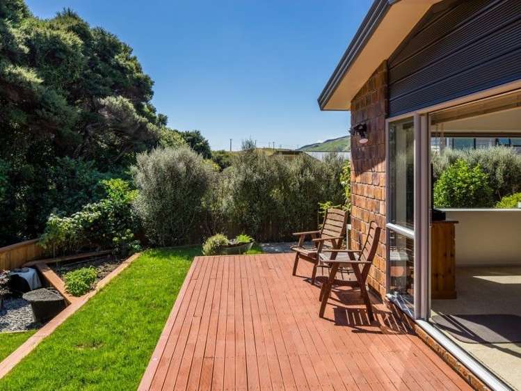 51 Saint Ives Drive Camborne_15