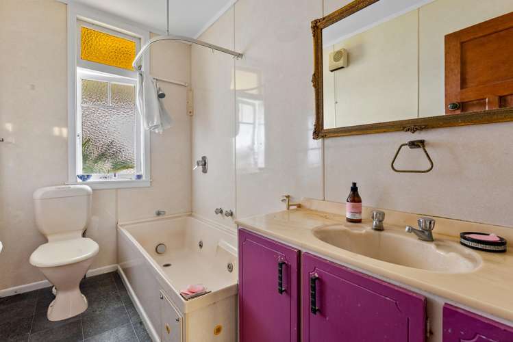 264 Glenbrook Beach Road Glenbrook_23