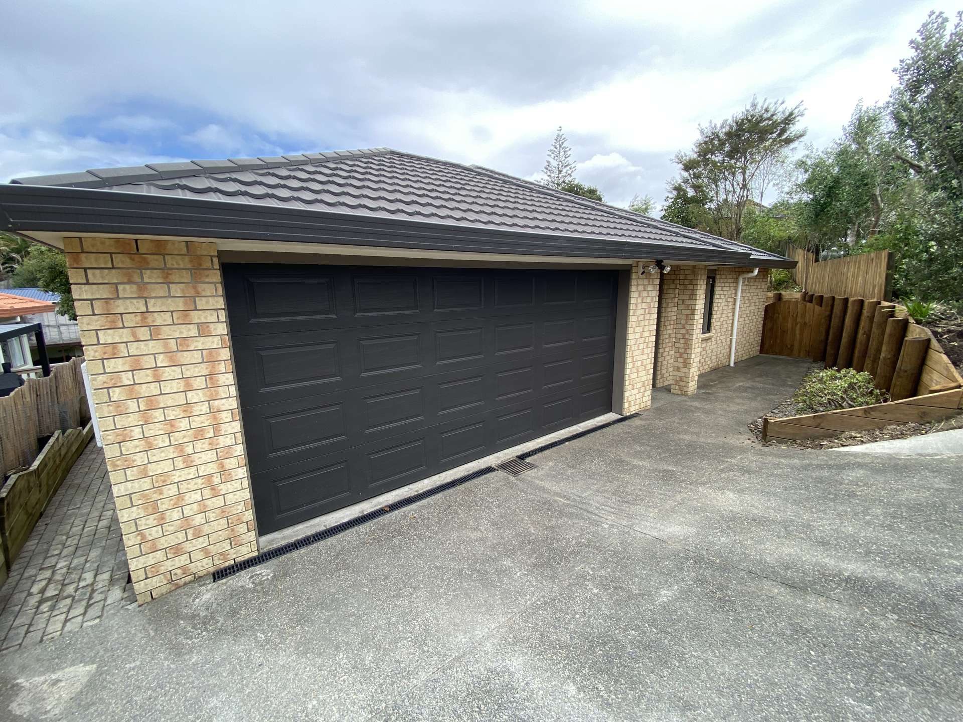 17c Tirimoana Road Te Atatu South_0