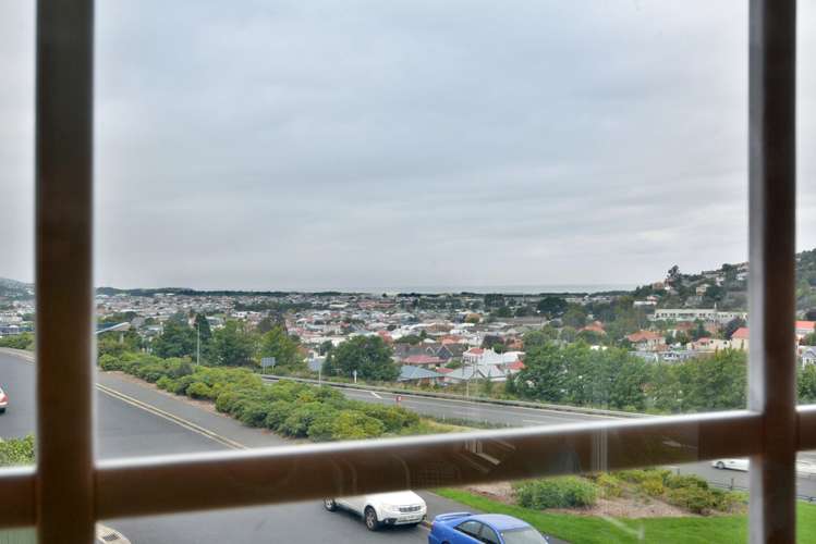 10 Barnes Drive Caversham_19