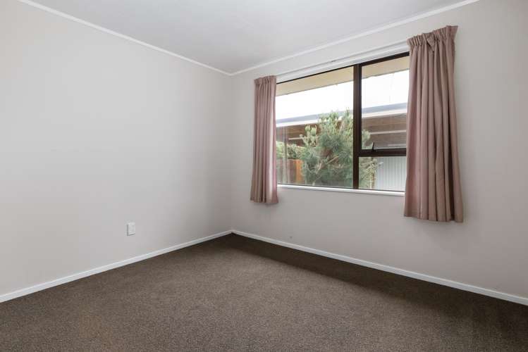 10 Chante Crescent Renwick_13