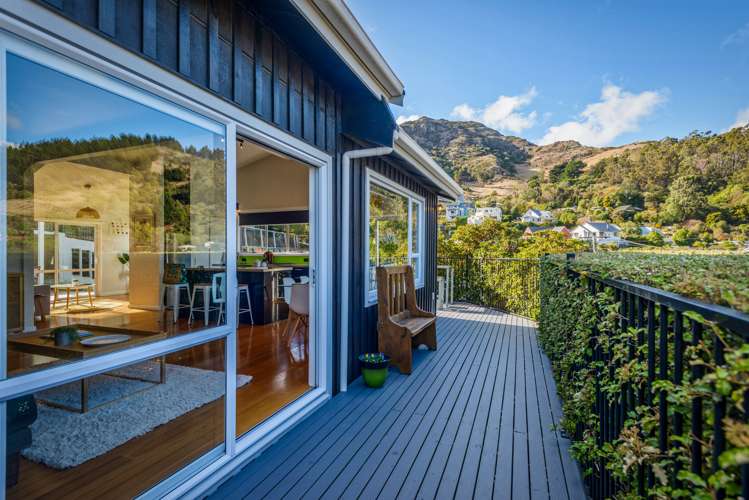 8 Days Road Lyttelton_11