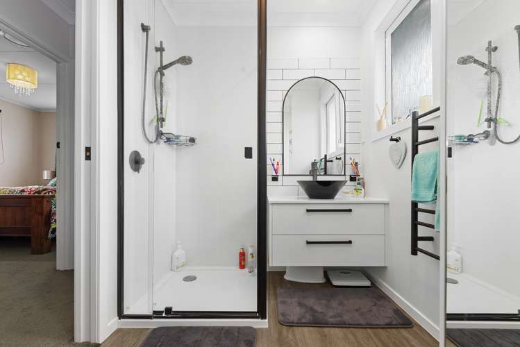 18 Collie Drive Pukehangi_7