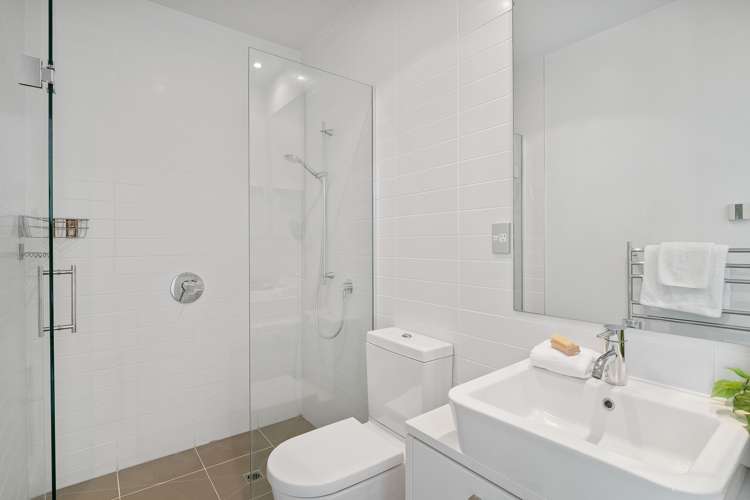 2003/3 Northcroft Street Takapuna_14