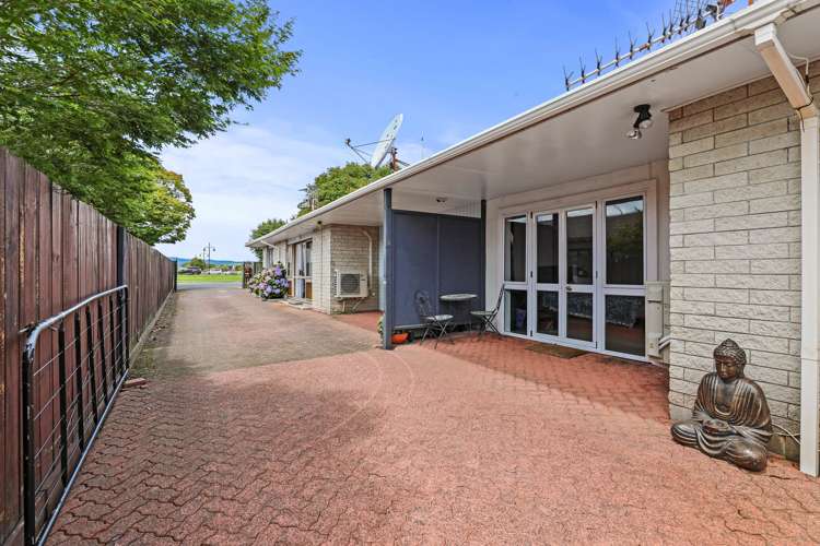 63b Ranolf Street Victoria_16