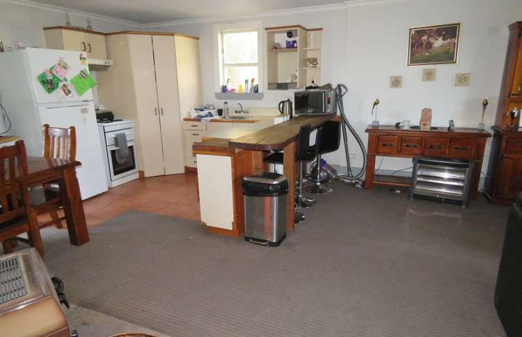 17 Grey Road Reefton_9