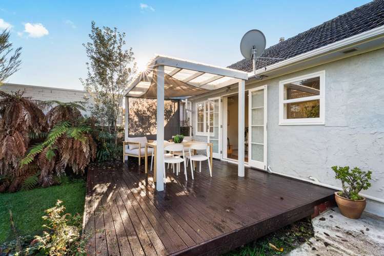 8 Tirotai Crescent Westmere_13