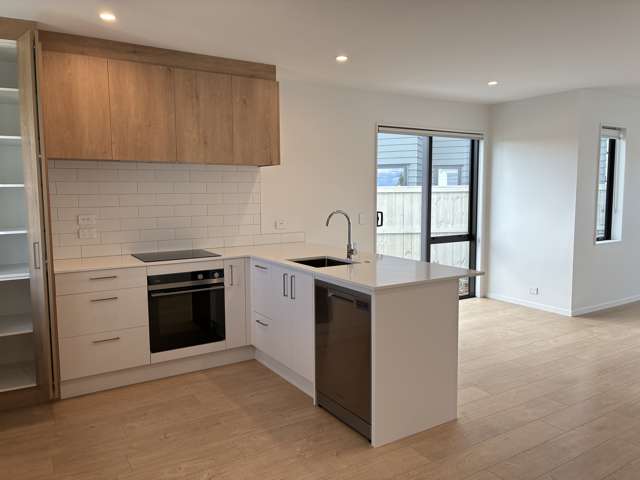 131 WAITUARUA DRIVE "Waiata Shores" Takanini_2