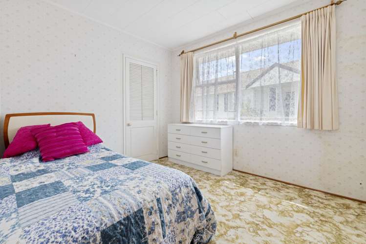 76 Taylor Road Mangere Bridge_14