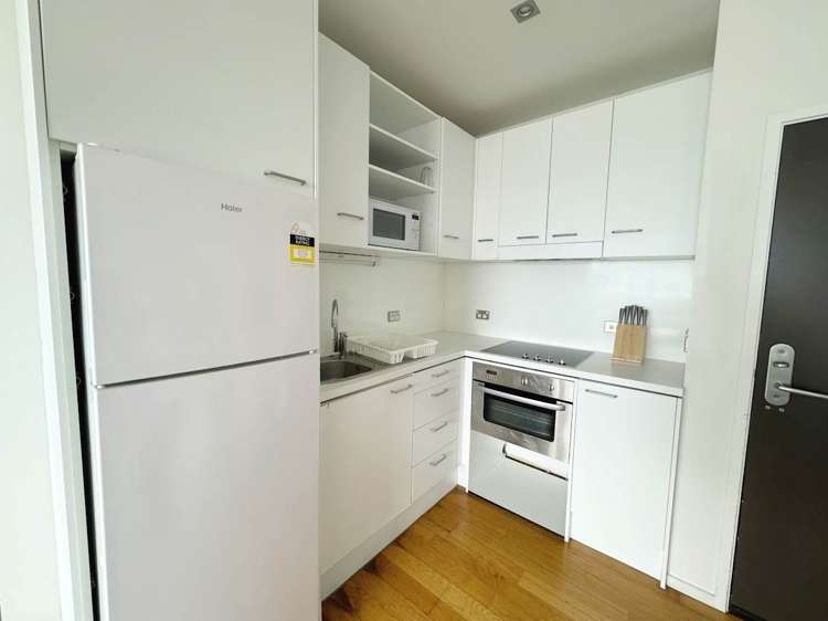 28h/16 Gore Street Auckland Central_7