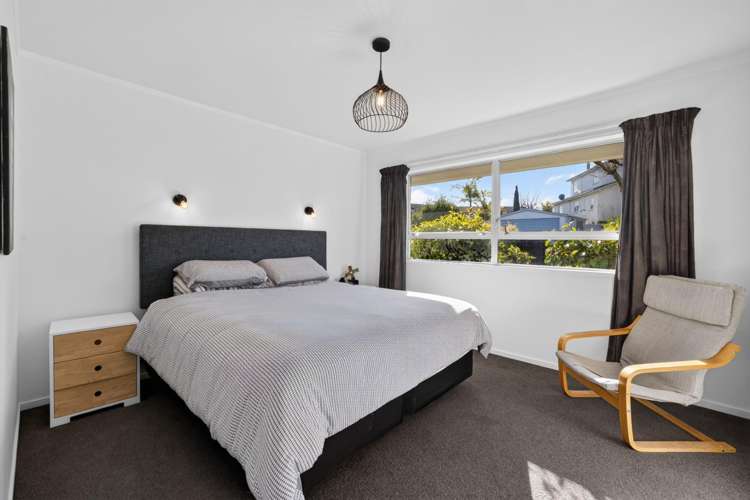 16 Sunny Bay Road Matua_11