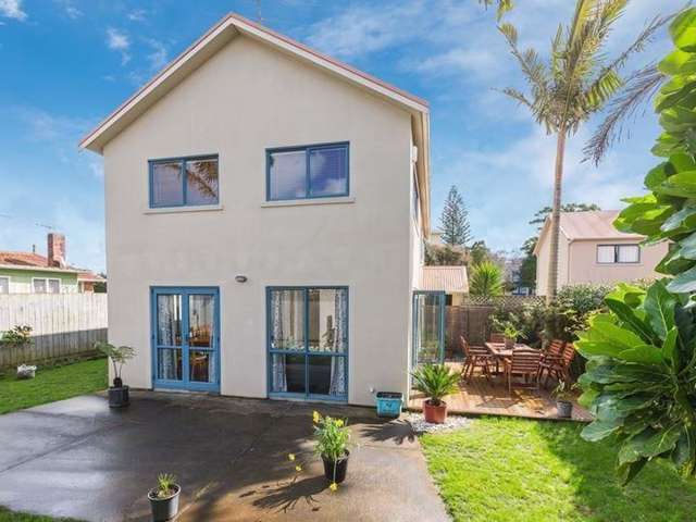 11b Jordan Avenue Onehunga_2