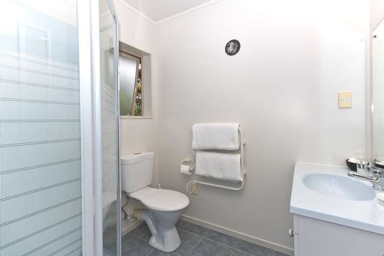 33 Millstream Drive Henderson_9