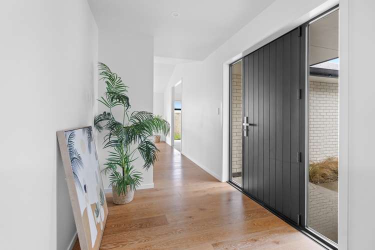 27 Saint Michael Crescent One Tree Point_6