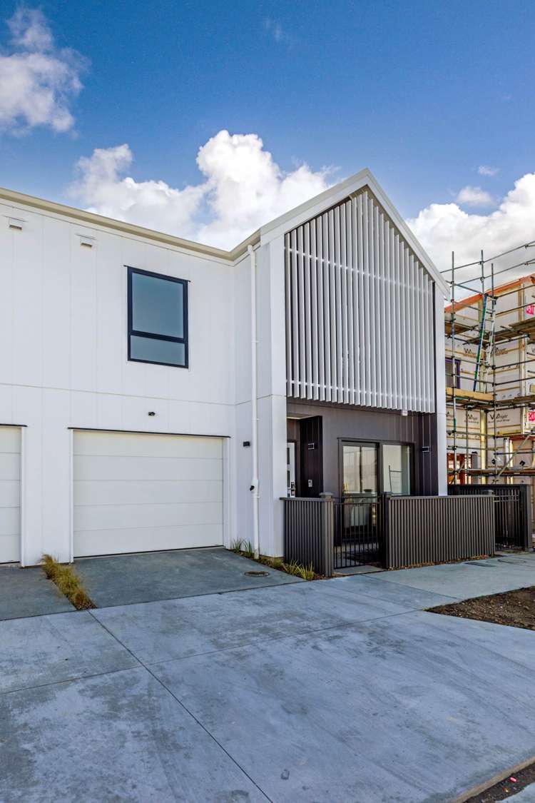 11 Green Bamboo Road Hobsonville_24