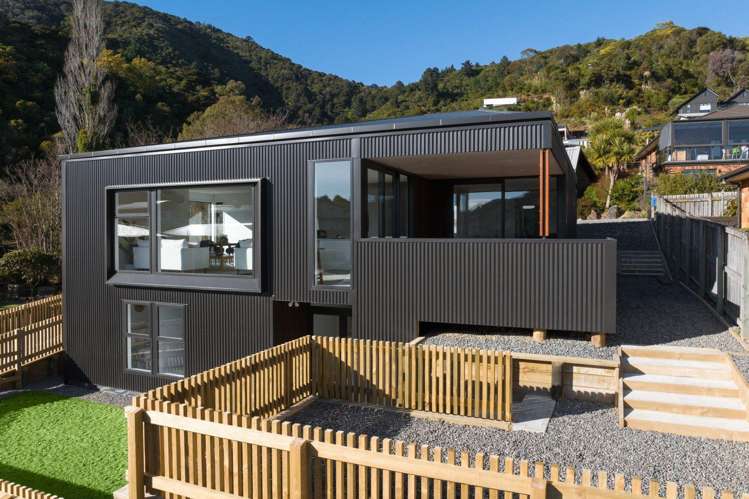 12A Russell Street Picton_21