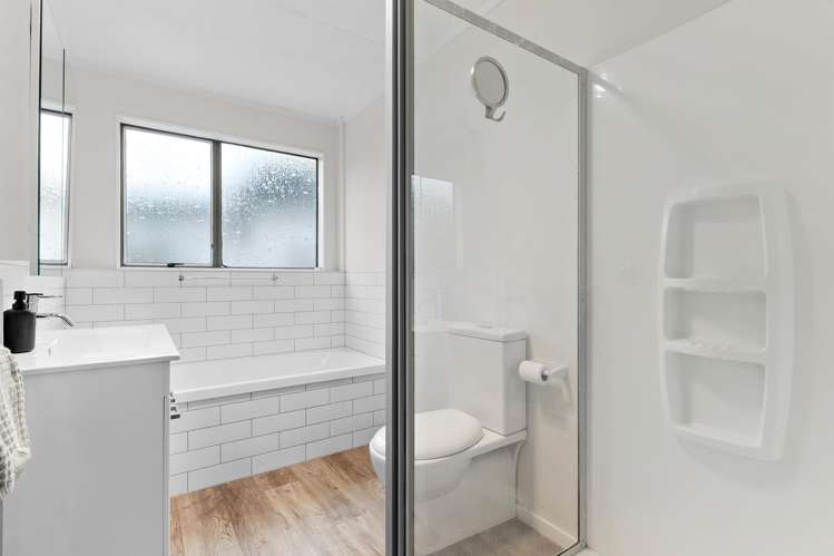 2A Makatote Grove Churton Park_8